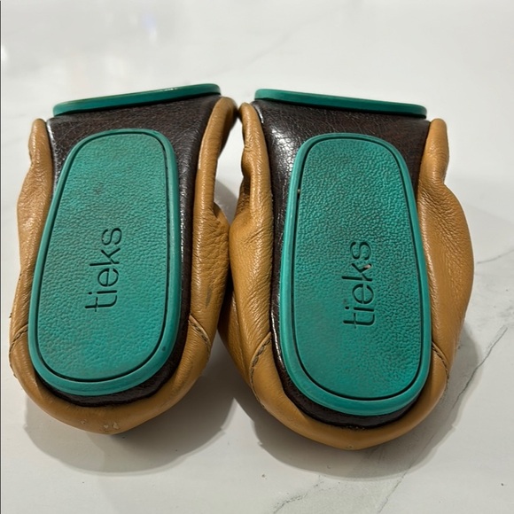 Tieks flats - Picture 4 of 8